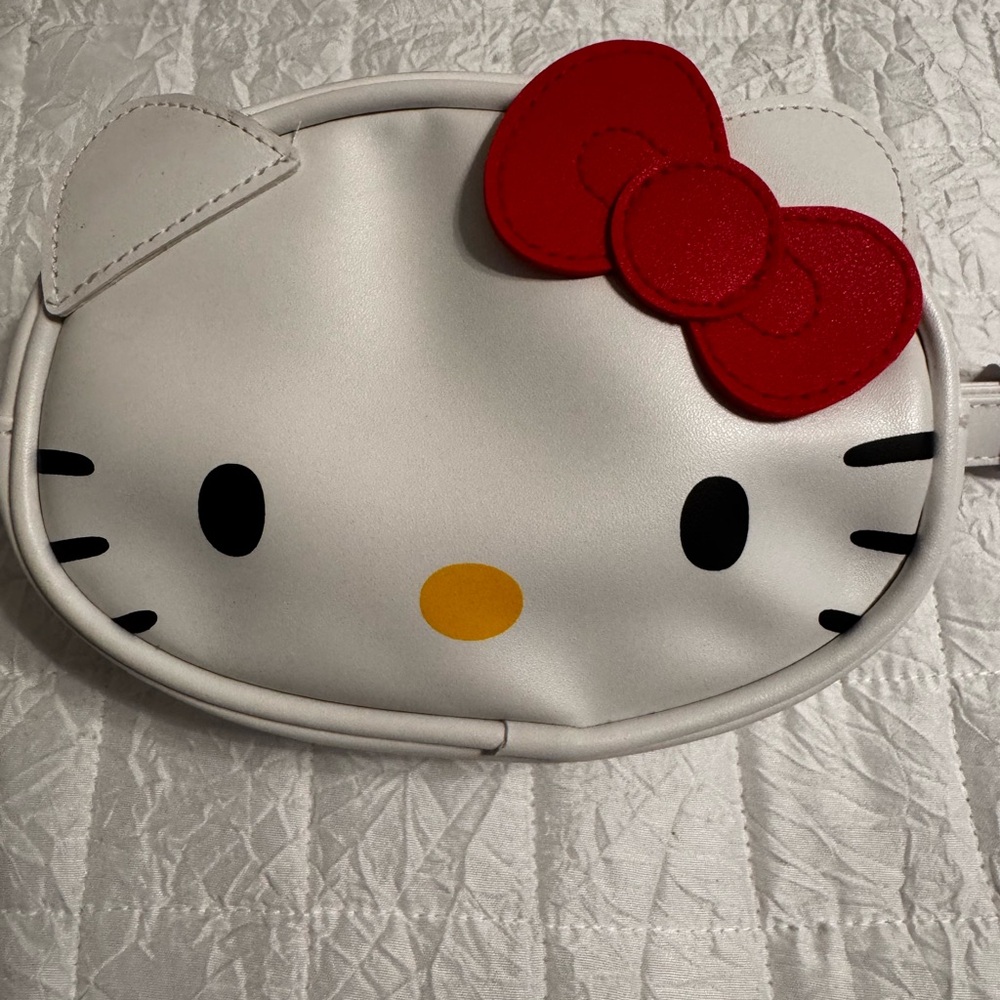 Hello Kitty White waist Bag with Red Bow - Picture 3 of 9